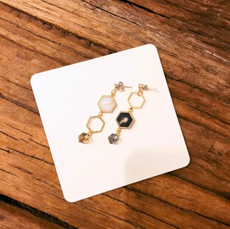 나 귀걸이 골라주랑! 112233 | 인스티즈