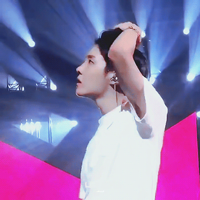 [잡담] 호비 솔앨 기념 큰방에 호비 짤 풀어야지 | 인스티즈