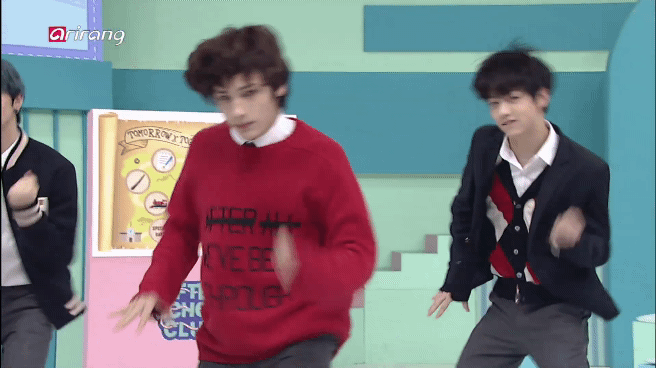 투바투 연준이 뒤로 그냥 몸 맡기는 거 | 인스티즈