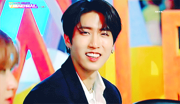 스키즈 어제 리액션 중에 이게 제일 웃겼어 | 인스티즈