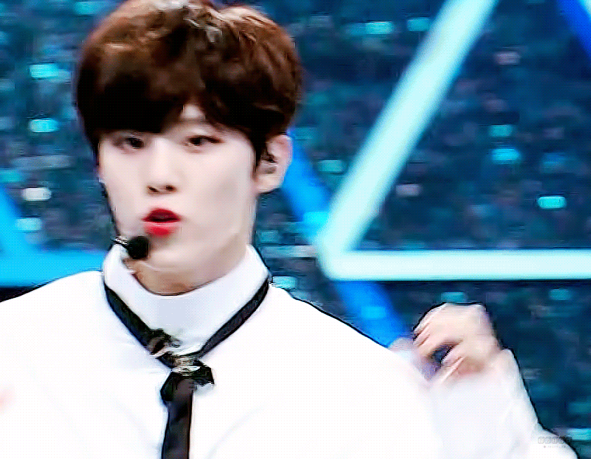 우석이 팬들은 어떤 컨셉 우석이 보고 싶어 | 인스티즈