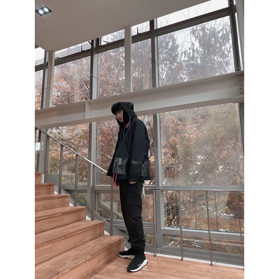 최병찬 오늘 공카멤트인스타 각각 사진 5장씩 올려줌ㅋㅋㅋㅋㅋㅋㅋㅋㅋㅋㅋ | 인스티즈