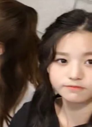 장원영 이런 꼬질 사진 보면 자기 나이 같아 | 인스티즈