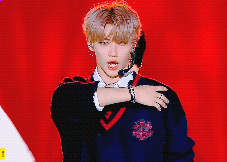 스키즈 이용복ㅠㅠㅠㅠㅠㅠ얼굴ㅠㅠㅠㅠㅠㅠ봐ㅠㅠㅠㅠㅠㅠㅠㅠ😭😭😭 | 인스티즈