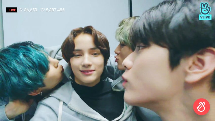 오늘자 투바투 브이앱 두 짤로 요약.jpg | 인스티즈