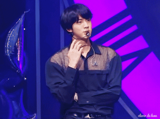 이 글은 방탄의 맏형 김석진의 어깨를 자랑하는 글 입니다. 💜 | 인스티즈