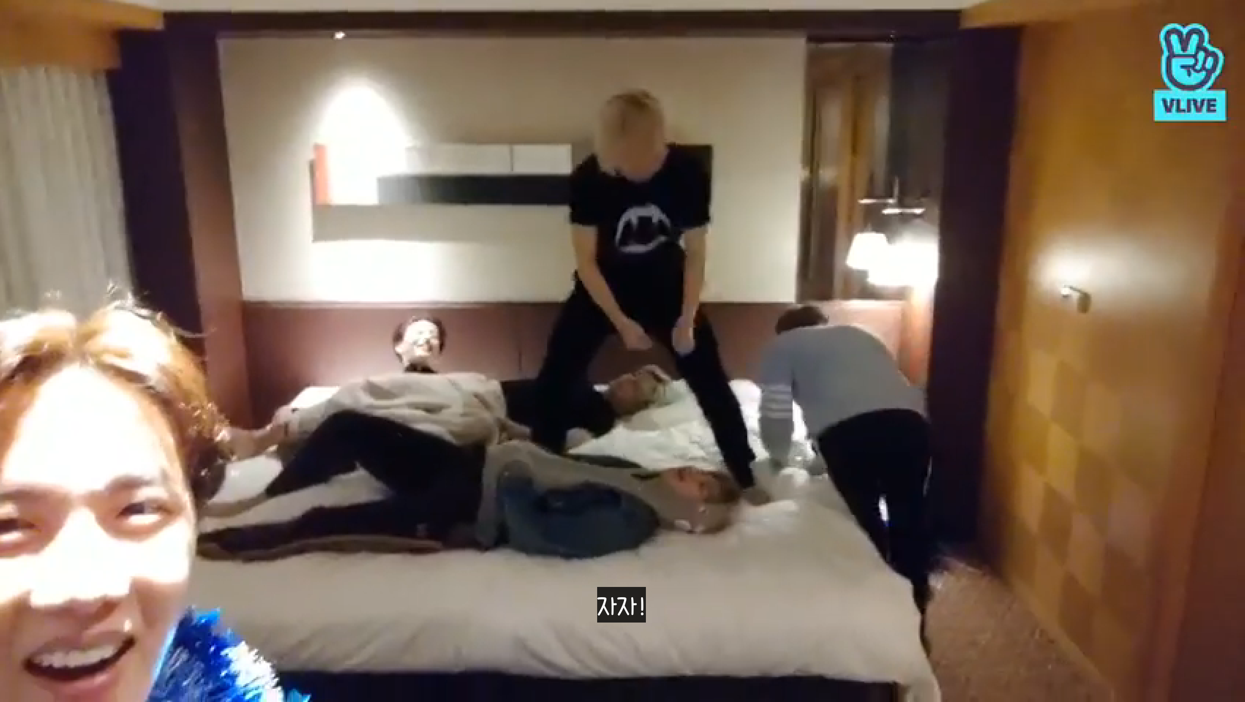 인기글 방탄 브이앱 영상으로 보면 더 대환장임 | 인스티즈