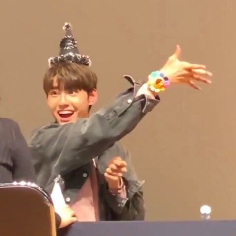 미쳤다 진혁이 이게 오늘 같은 날이라고? | 인스티즈