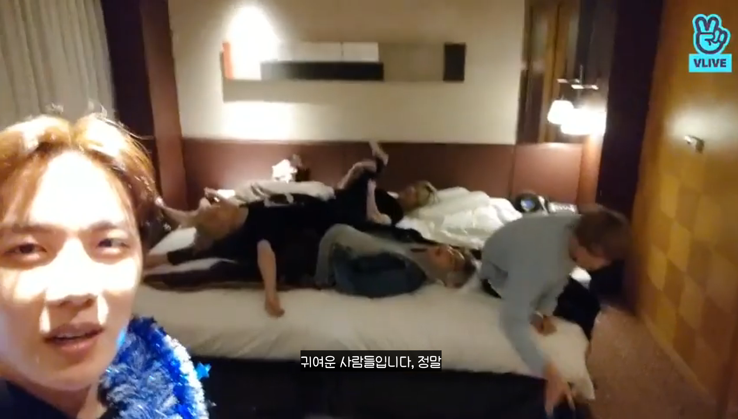 인기글 방탄 브이앱 영상으로 보면 더 대환장임 | 인스티즈