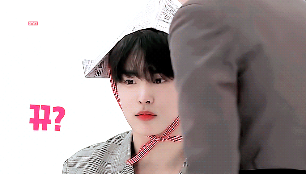 신문지 모자 쓴 병찬이를 너무 사랑해,,, | 인스티즈