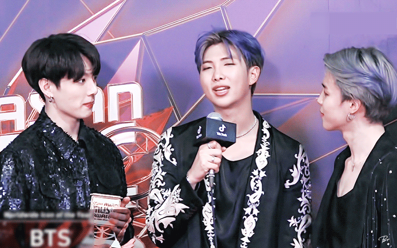 ㄱ 국민 찐이다... 스킨십 하나 없는데 묘한 짤 몇개 털어봄 | 인스티즈