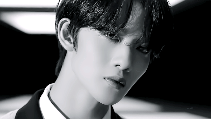 씨아이엑스 순대 뮤비 티저 속 배진영 움짤 | 인스티즈