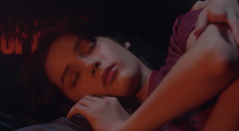 투바투 휴닝카이 누워있는데 | 인스티즈