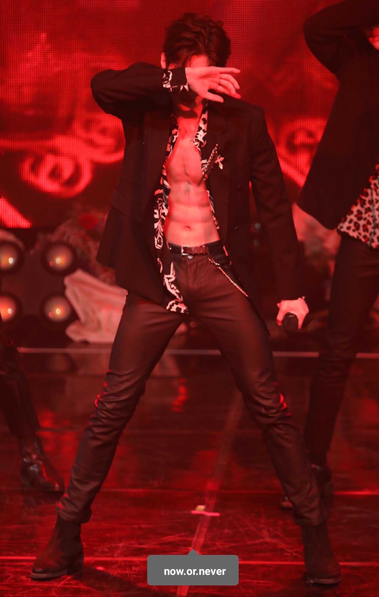 얘들아아아아ㅏ악!!!!!!!오늘이 무슨날인지 아니ㅣ이ㅣ이!!????!??? | 인스티즈