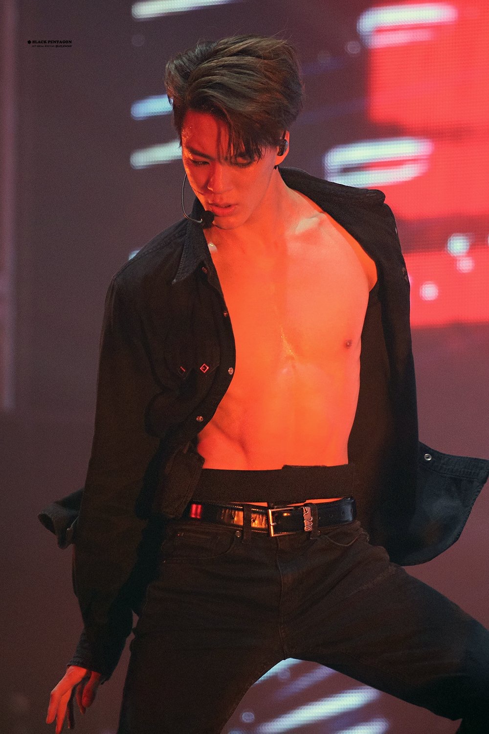 새벽이자나 그치? 핫한거 보구가🔥🔥🔥 | 인스티즈