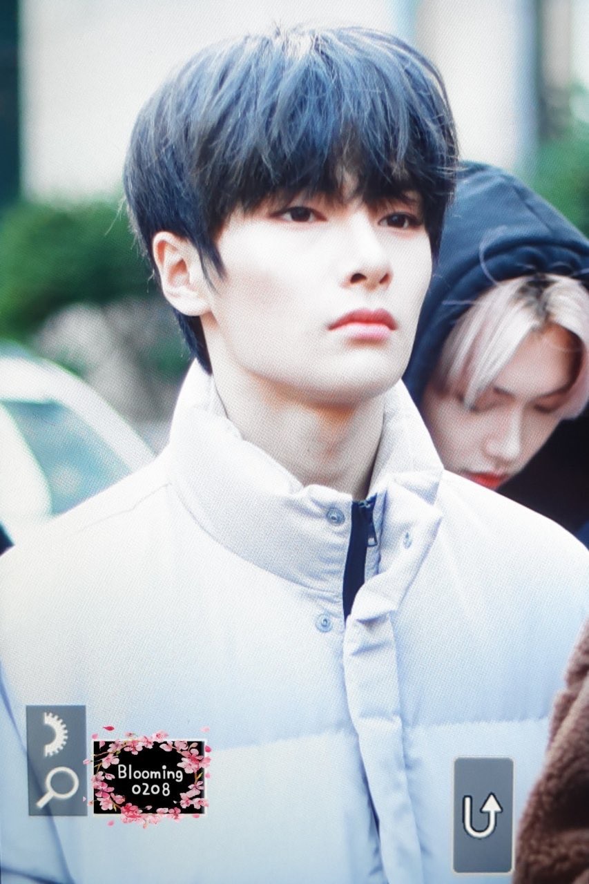 스키즈 정인 무표정일때랑 웃을 때 갭차이 진짜 많이 난다 | 인스티즈