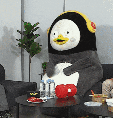 아니 근데 펭수 진짜 이 짤은 표정변화가 보이지않아? | 인스티즈