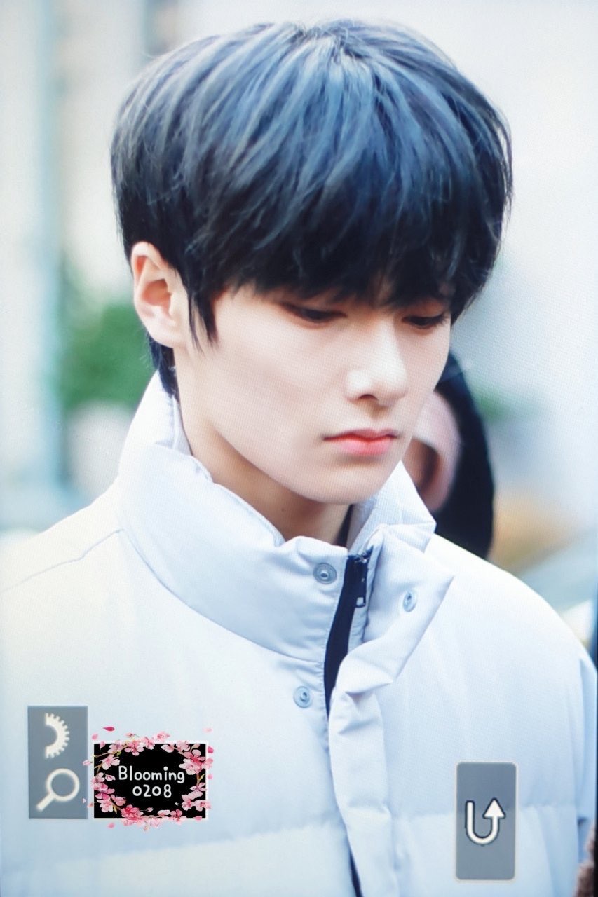 스키즈 정인 무표정일때랑 웃을 때 갭차이 진짜 많이 난다 | 인스티즈