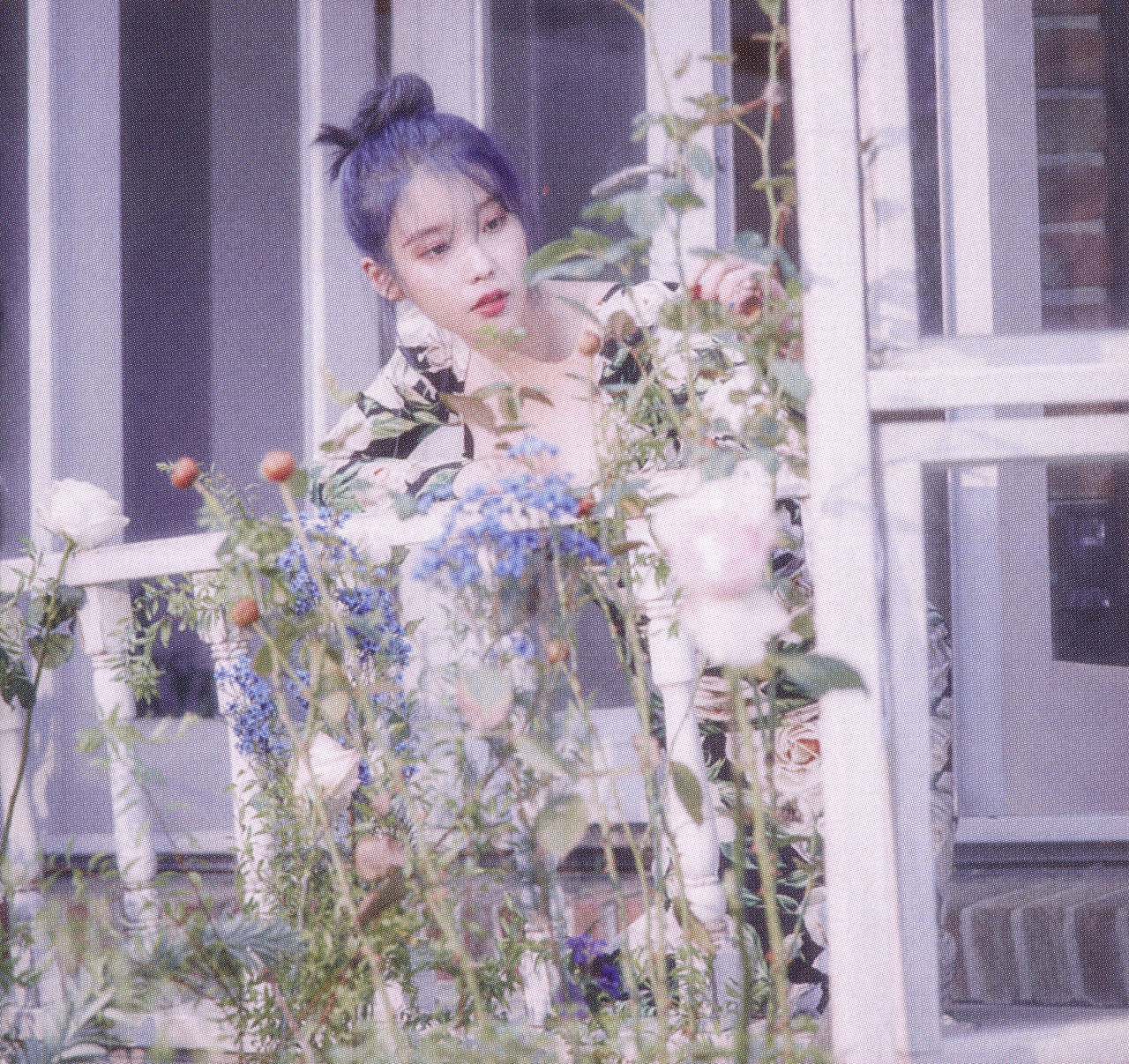 아이유 이번 콘서트 엠디 사진(?) 같이 볼래? | 인스티즈