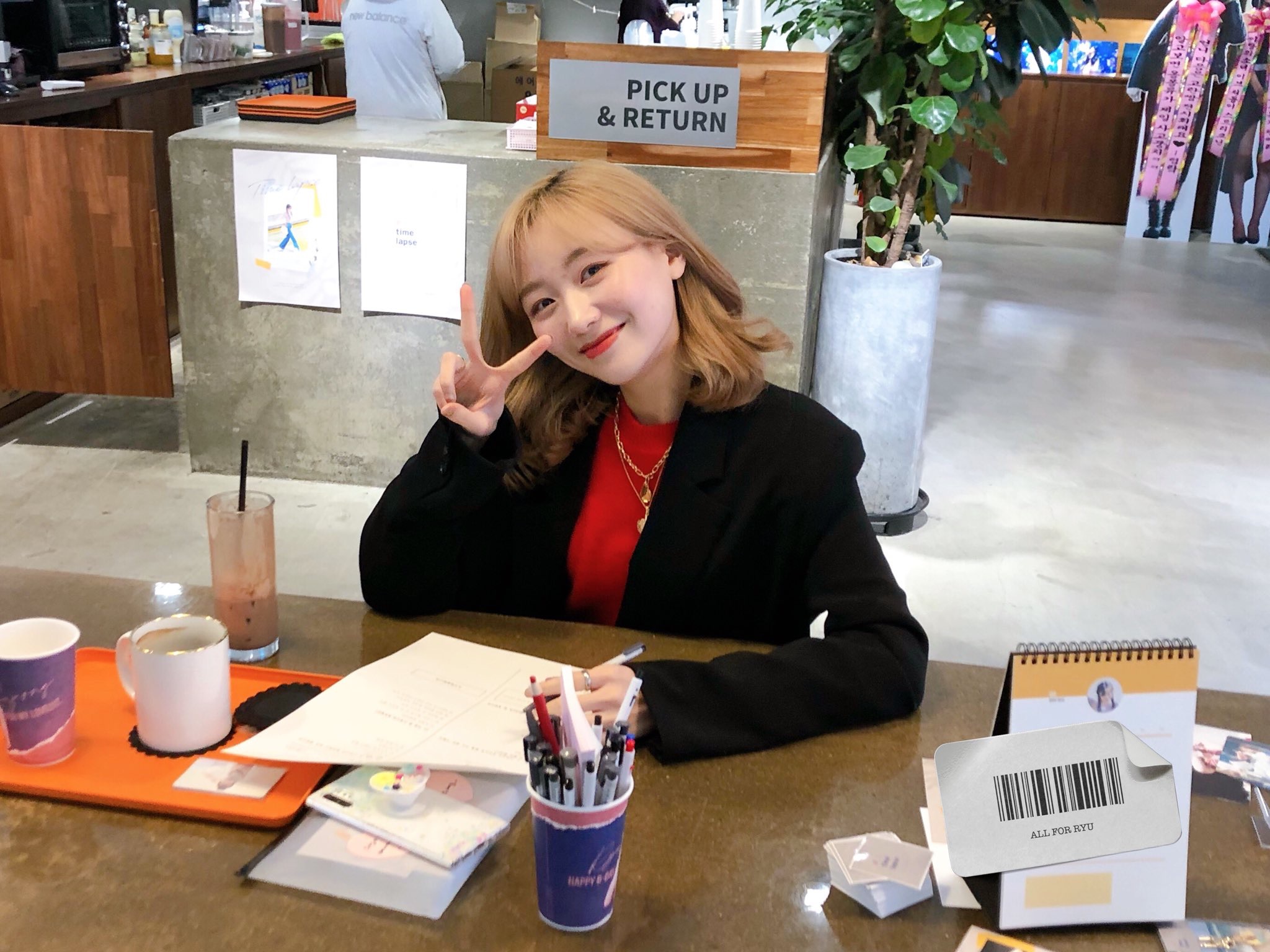 오늘 류수정이 팬들이 한 생일 이벤트 투어 했는데 | 인스티즈