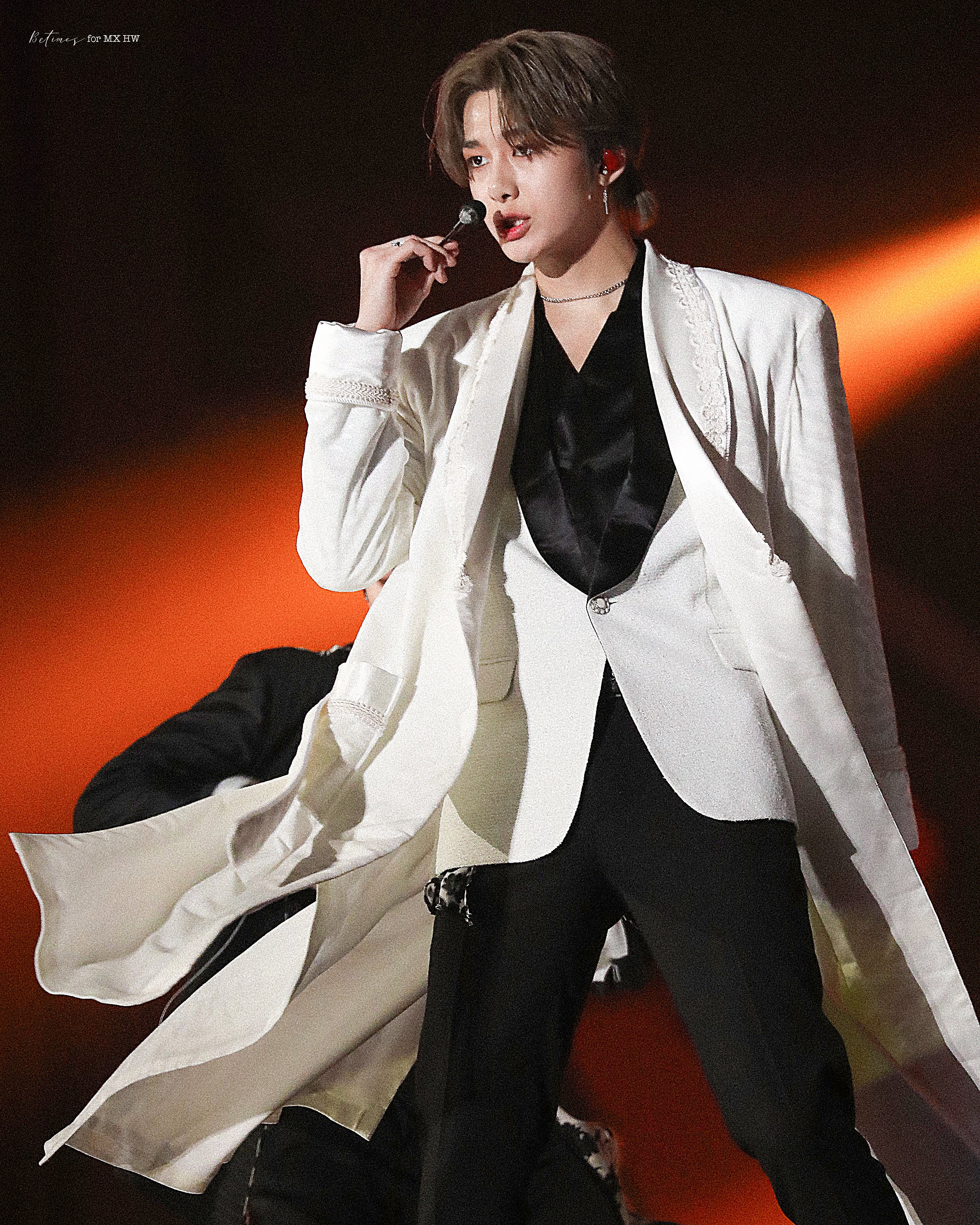 브이라이브어워즈 사진 그만 저장하고 싶은데 너무 잘생겼다.... | 인스티즈