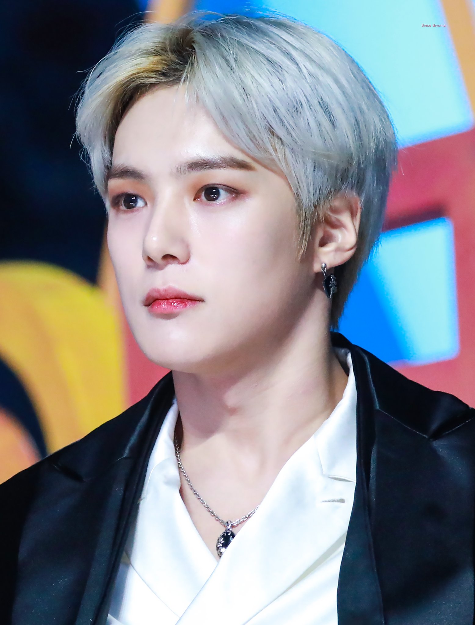 브이라이브어워즈 사진 그만 저장하고 싶은데 너무 잘생겼다.... | 인스티즈