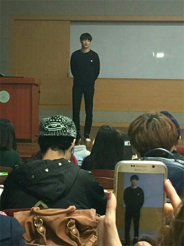 4년 전 오늘 건대에 한 강의실에 있던 | 인스티즈