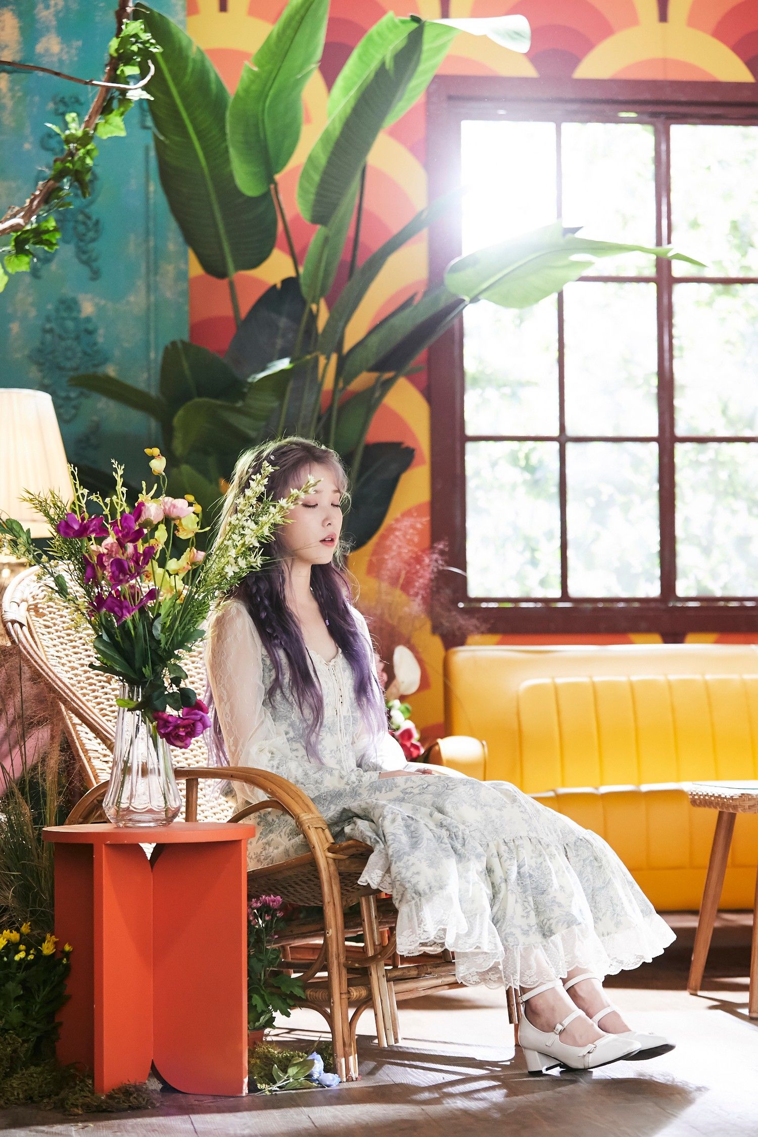 아이유 새로 뜬 사진들 하나같이 다 고져스ㅠㅠㅠ | 인스티즈