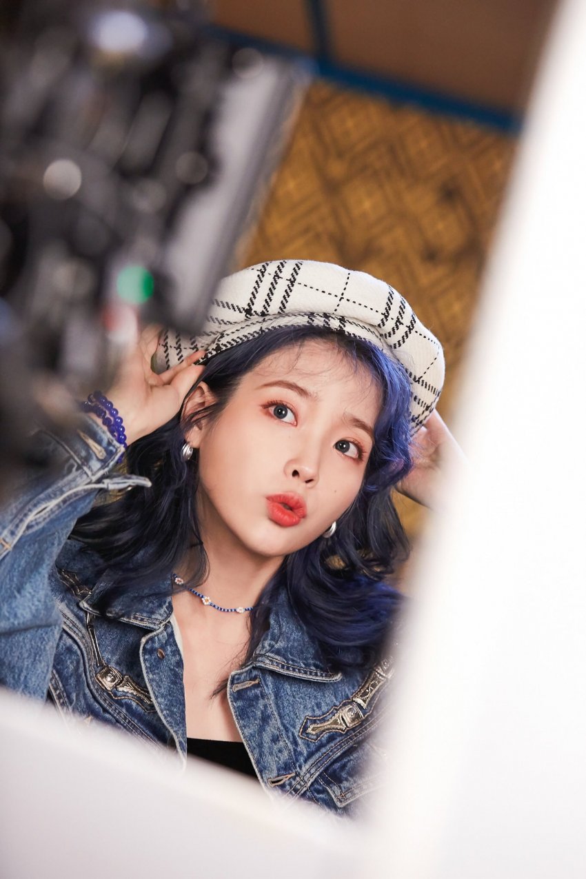 나도 주운건데 아이유 고화질 짤 푼다 블루밍💙🌹 | 인스티즈