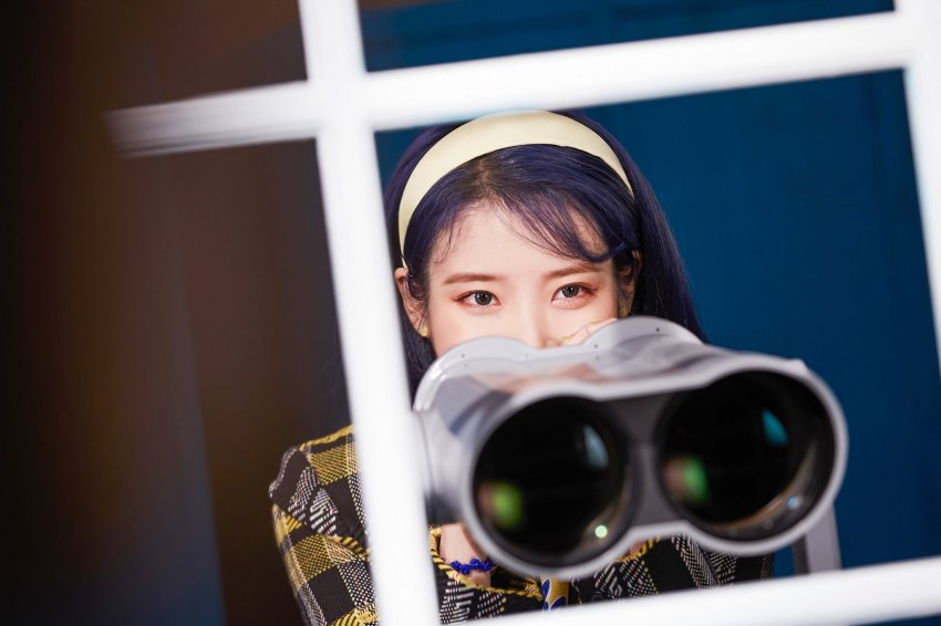 나도 주운건데 아이유 고화질 짤 푼다 블루밍💙🌹 | 인스티즈