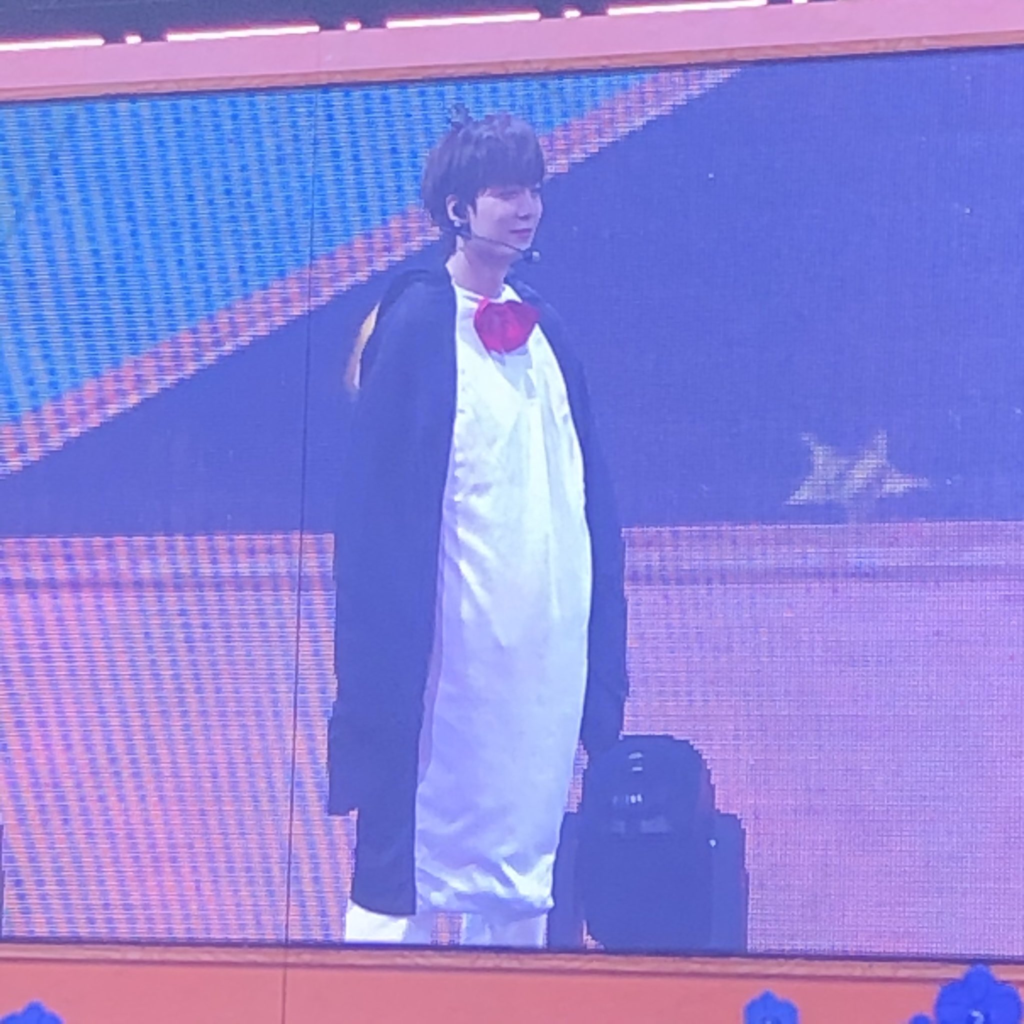 뉴종현 해피피트 춤 따라하고싶어서 펭귄옷 고른거 넘 귀여움.. | 인스티즈