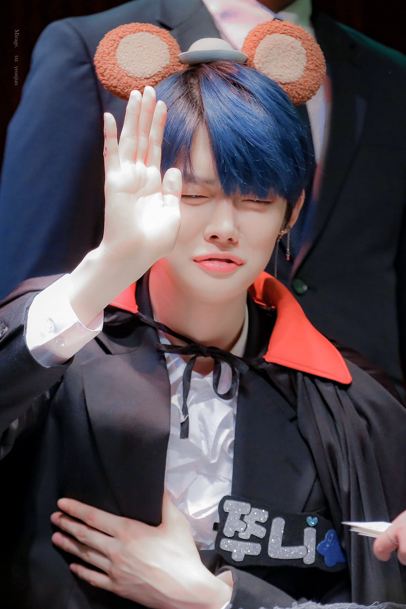 투바투 연준 뿌앵짤 뜬거는 보고인티하니 뿔들아 | 인스티즈