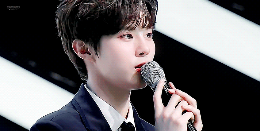 김우석은 이정도 얼빡은 들어가줘여 속이 시원함 | 인스티즈