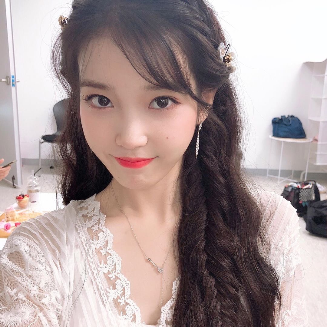 음방활동× 팬싸× 미니앨범 1종인데 여자 솔로 초동 신기록 달성한 아이돌이 누구다????? | 인스티즈