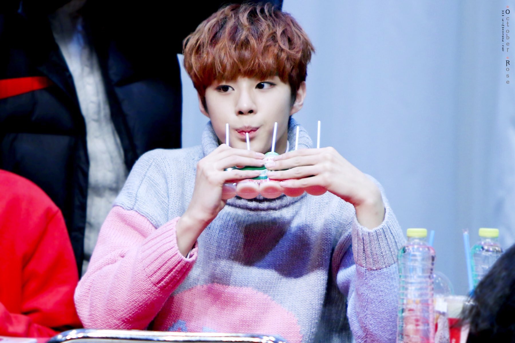 김우석 야무지게 먹네 누가 머지아니랄까봐 | 인스티즈