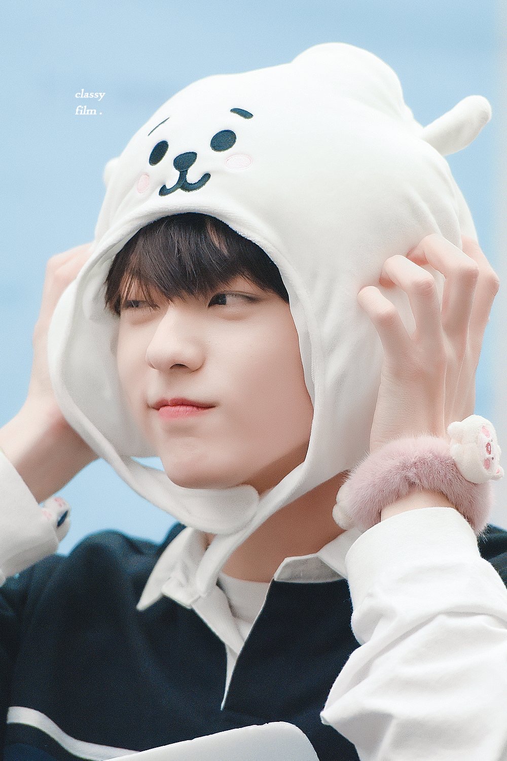 투1바투 수2빈이 쓴 탈 이게 방3탄이 만든 캐릭터란거야? | 인스티즈