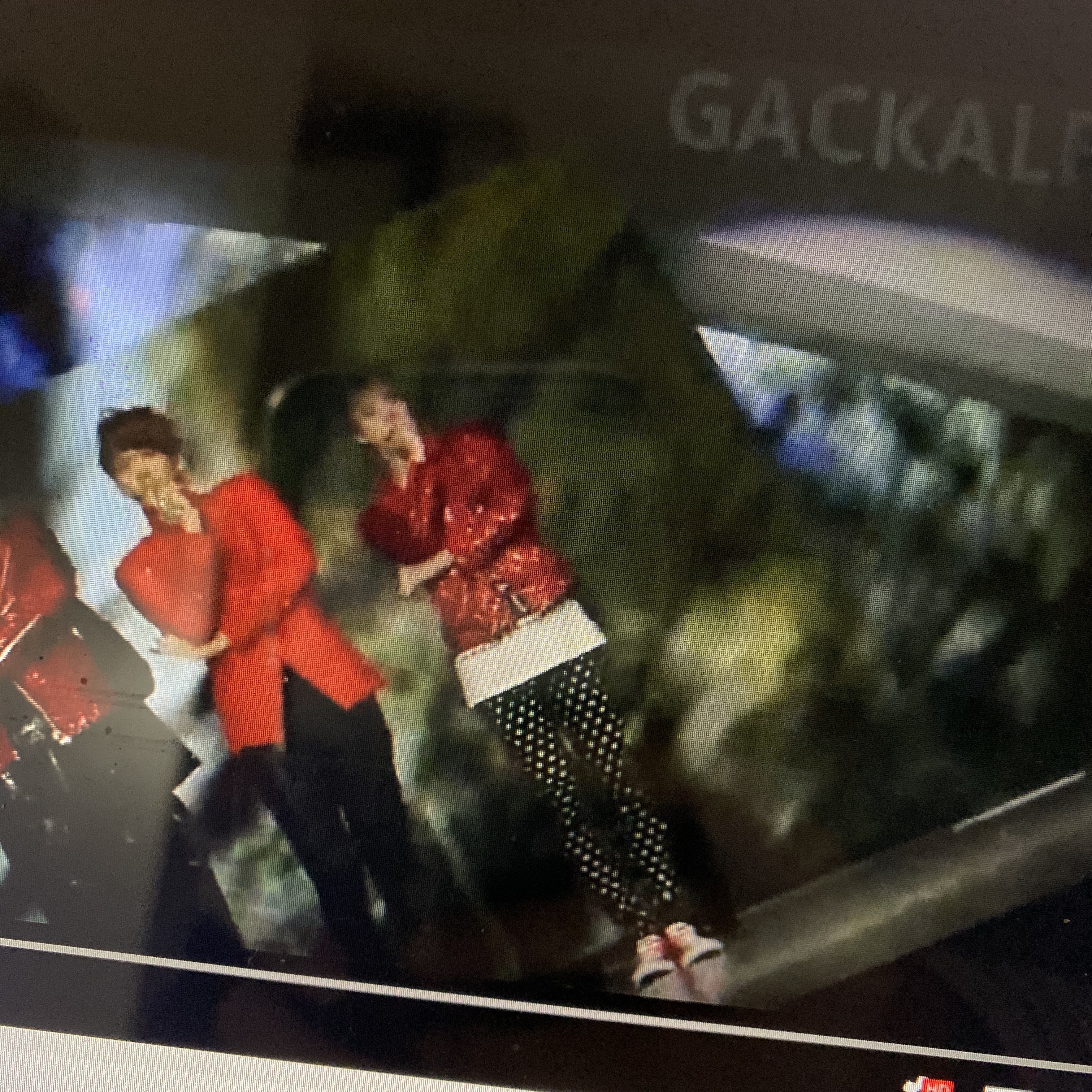 엑소 옛날 영상 보는데 세훈 대박이다 | 인스티즈