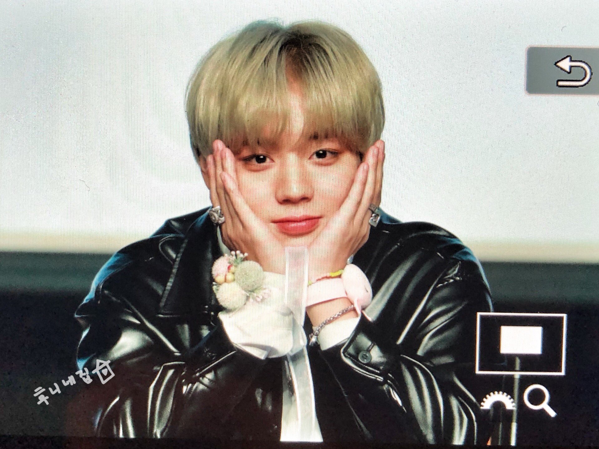 저화질에서도 빛나는 박지훈 이목구비 | 인스티즈