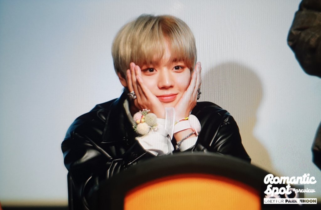 박지훈 너무너무 귀엽다... 다시 고딩같어 | 인스티즈