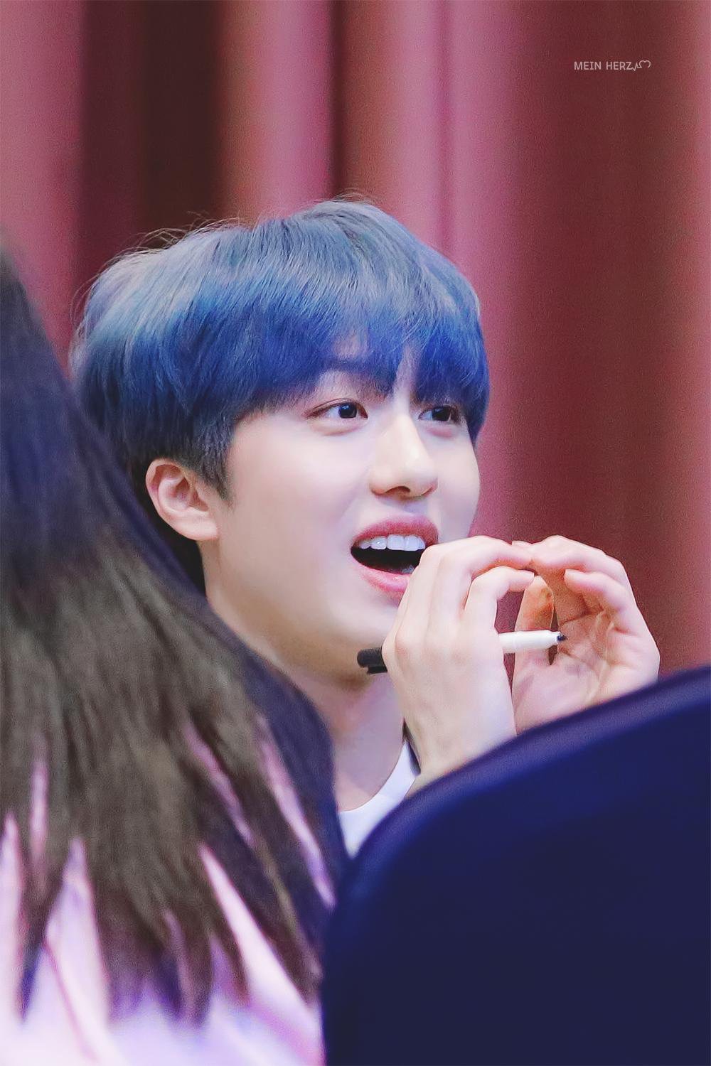 나 얘 얼굴에 자부심 있다 | 인스티즈