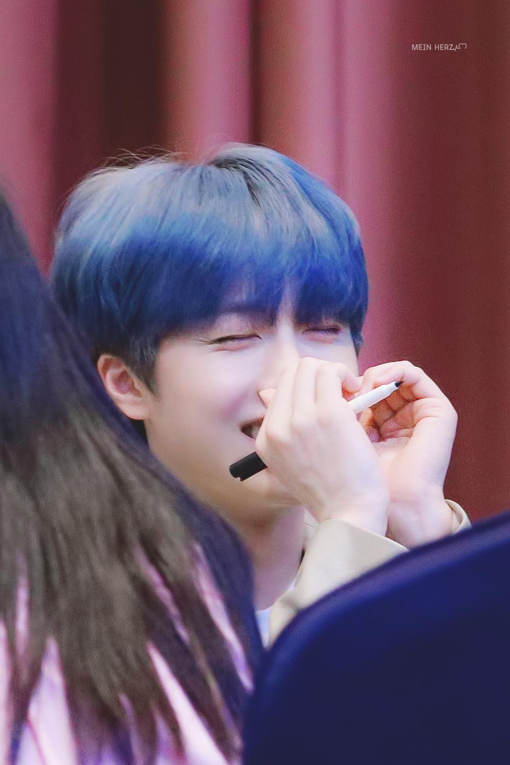 나 얘 얼굴에 자부심 있다 | 인스티즈