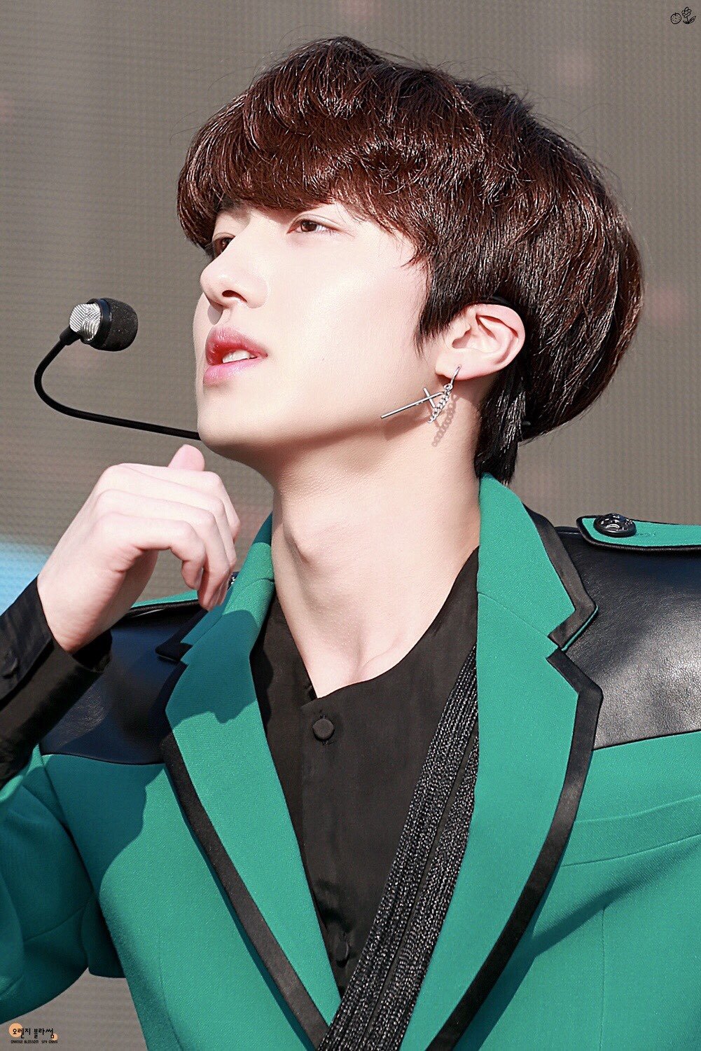 나 얘 얼굴에 자부심 있다 | 인스티즈