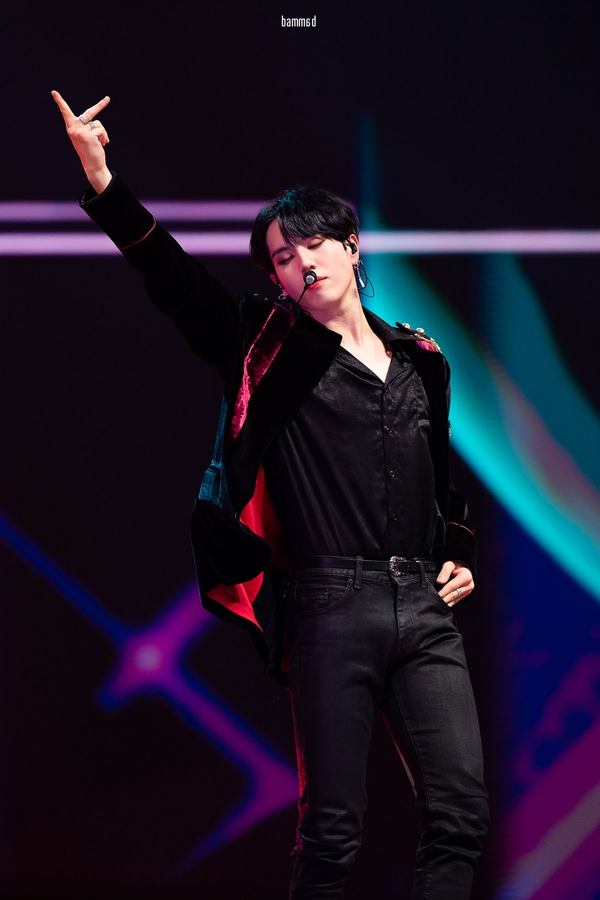 우리판 보정 제일 잘 하는 것 같은 홈마.... 최애 아니어도 사진 다 저장하게 됨 ㄹㅇ | 인스티즈