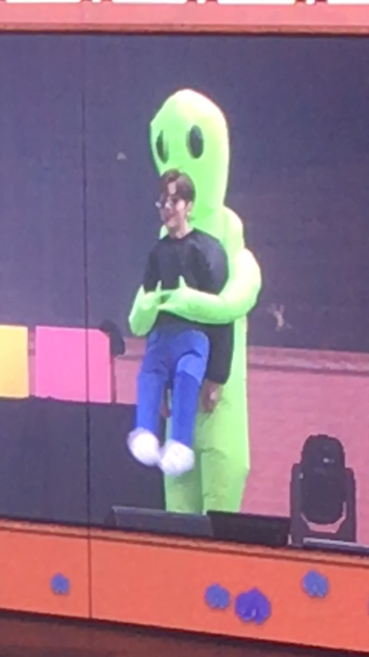 뉴이스트 황민현 ㅋㅋㅋㅋㅋㅋㅋㅋㅋ | 인스티즈