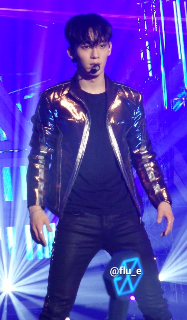 폰카짤로 유명한 찬열과 엑소 | 인스티즈