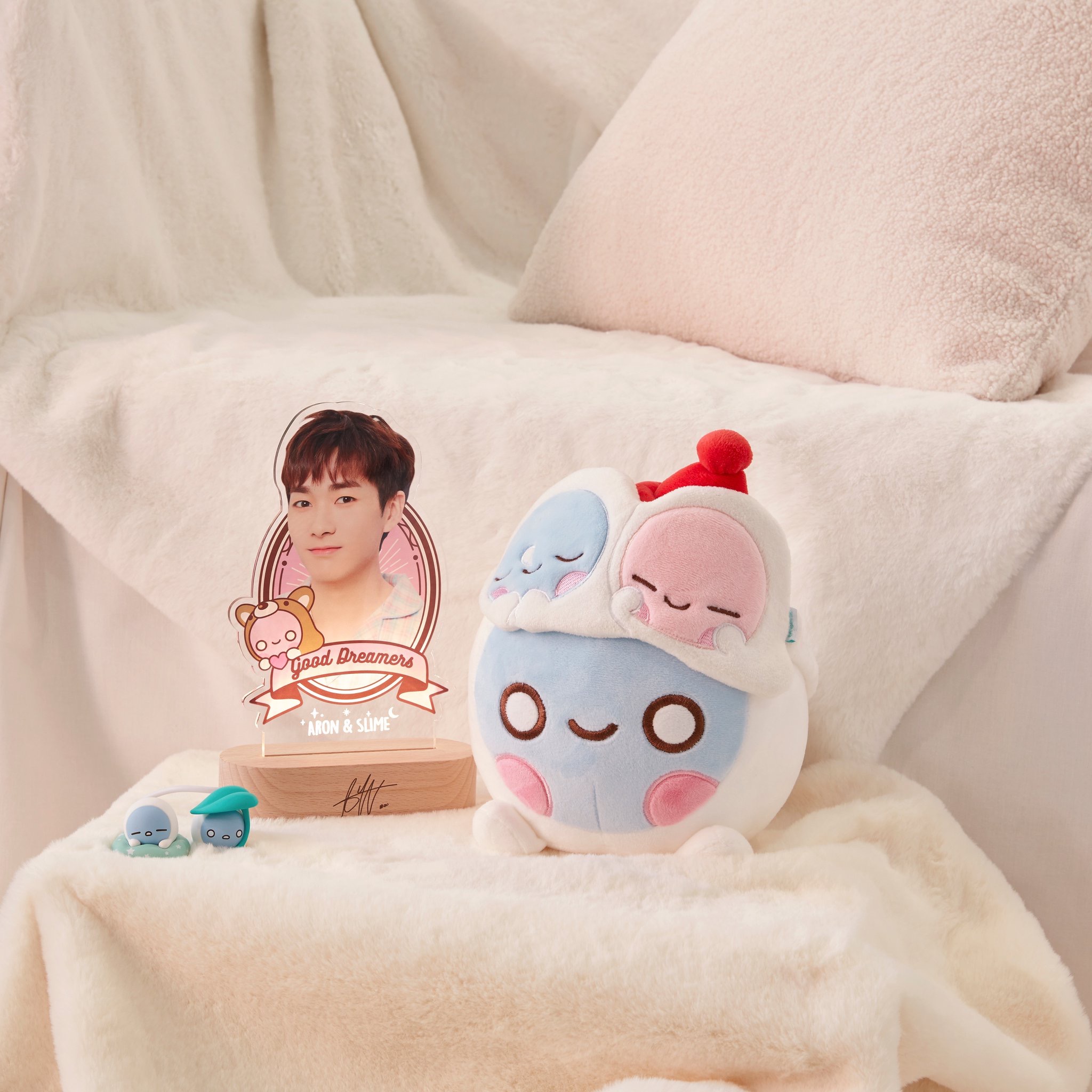 뉴이스트 무드등 이거임.... | 인스티즈