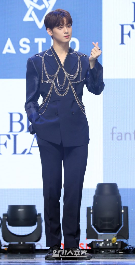 헐 차은우 이사진 황민현인줄 | 인스티즈