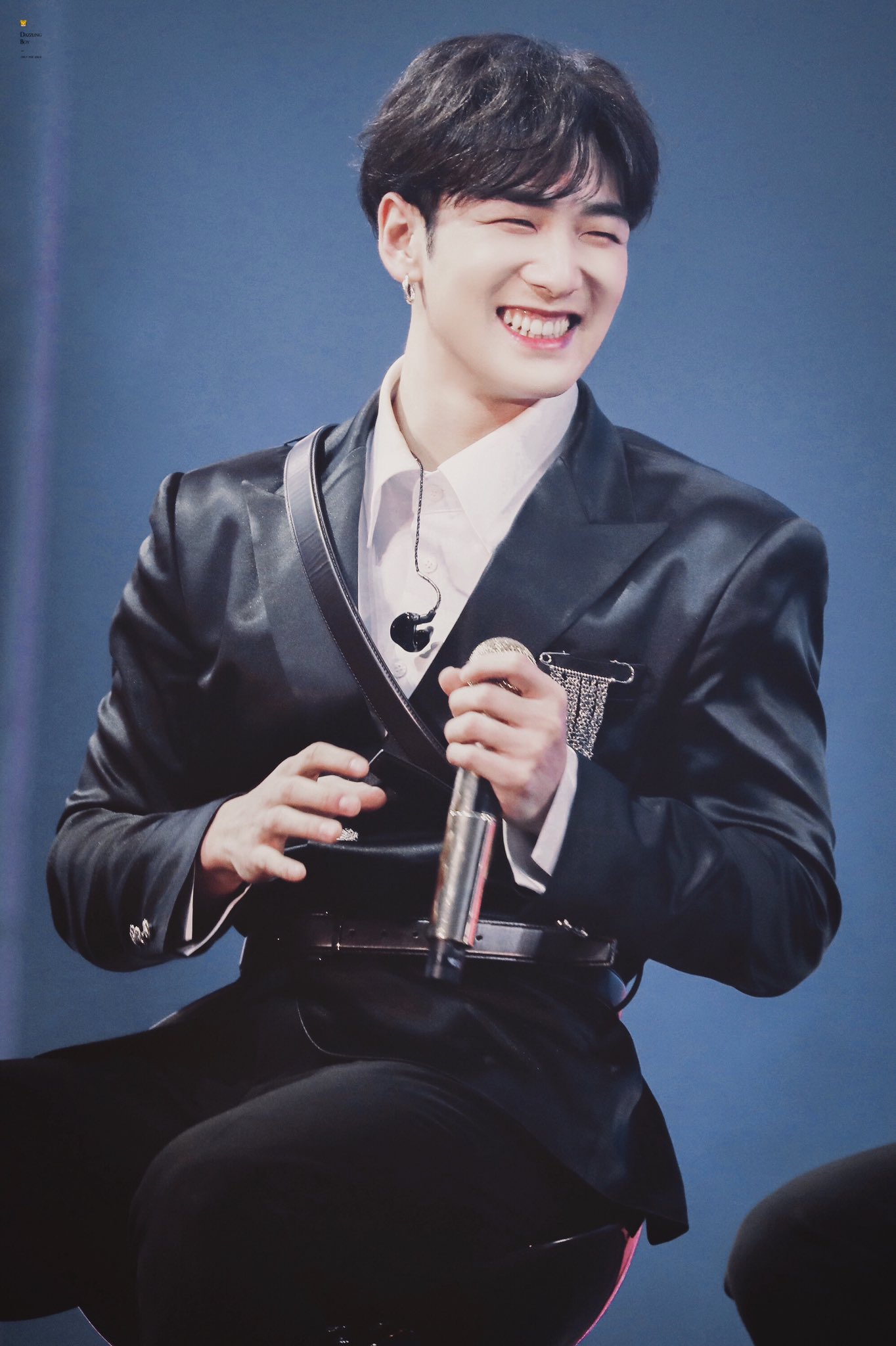 아니 강동호 몬데 이렇게 웃어... | 인스티즈