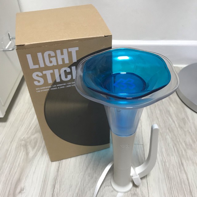 근데 큐브가 응원봉 잘 뽑기는 함 비스트나 포미닛이나 바투비 응원봉 보면 소지 욕구 뿜뿜임 | 인스티즈