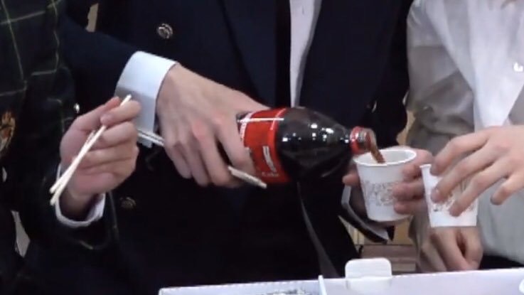 투바투 최수빈 손 크기 실감짤 | 인스티즈